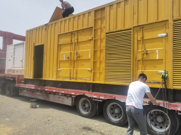 龙文除了负载情况和发动机维护,还有哪些因素会影响 200kw 柴油发电机的油耗?