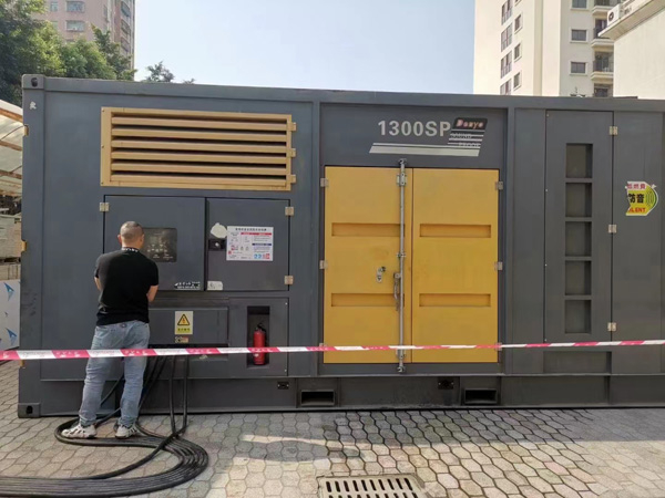 龙文500KW发电机组冬季应该配多大的启动电瓶?