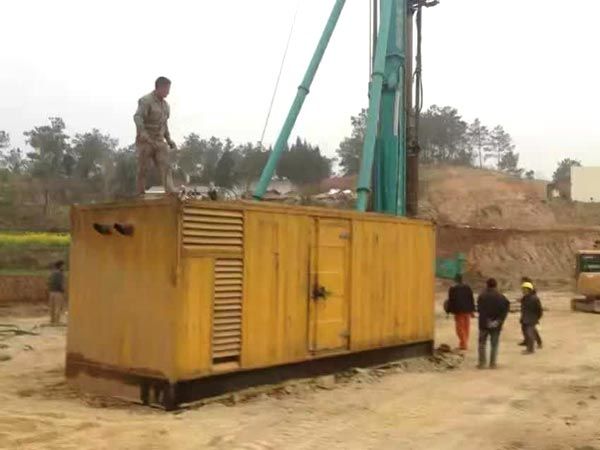 龙文如何判断水冷式机油散热器密封件是否需要更换?
